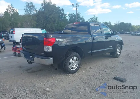 2010 Toyota Tundra Grade 4.6L V8 z USA, uszkodzony, nr VIN 5TFUM5F15AX004864